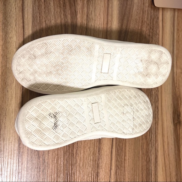 3/$20 🌸 Chase and Chloe white and silver Yaya sneakers, Size 8 - Picture 7 of 8